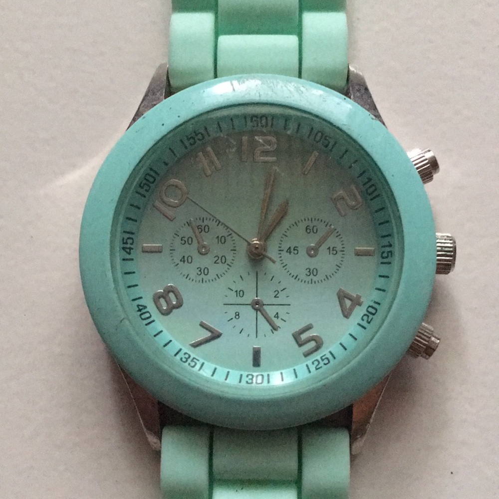 Watch - Picture 3 of 4
